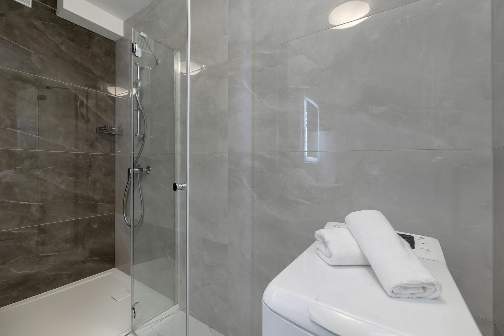Miedzywodzie Beautiful Apartment With Garden & Parking By Noclegi Renters Exterior foto